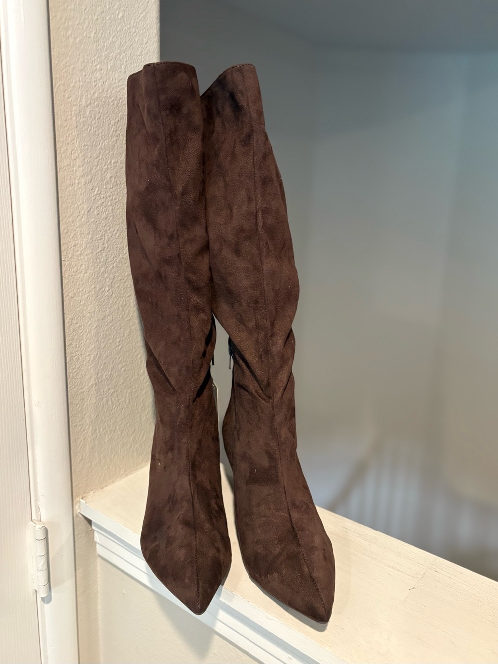 A New Day Justice Brown Faux Suede Pointed Toe Kitten Heel Tall Boots 10 NEW - Picture 6 of 9